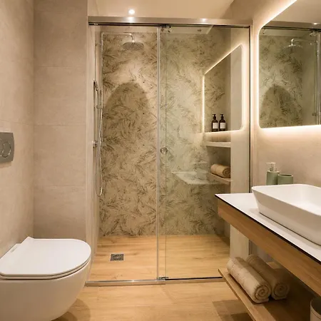 아파트 Petite Palace Olive Renovated 2026 Near *