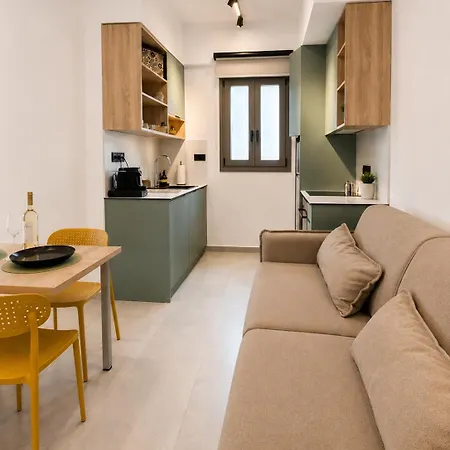 Petite Palace Olive Renovated 2026 Near 아파트 레팀노